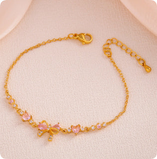 Cute And Sweet Heart-shaped Zircon Butterfly Bracelet Plated With 18K Gold.